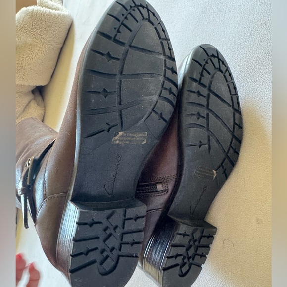 Clarks Tall  Brown Leather Riding Boot Womens Size 6 - Picture 6 of 6